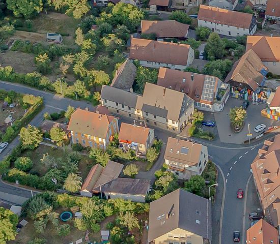 Ehem. Gasthof zum weißen Schwanen Thurnau - Ausschnitt Luftbild: Ingo Bäerlein - www.FrankenAIR.de